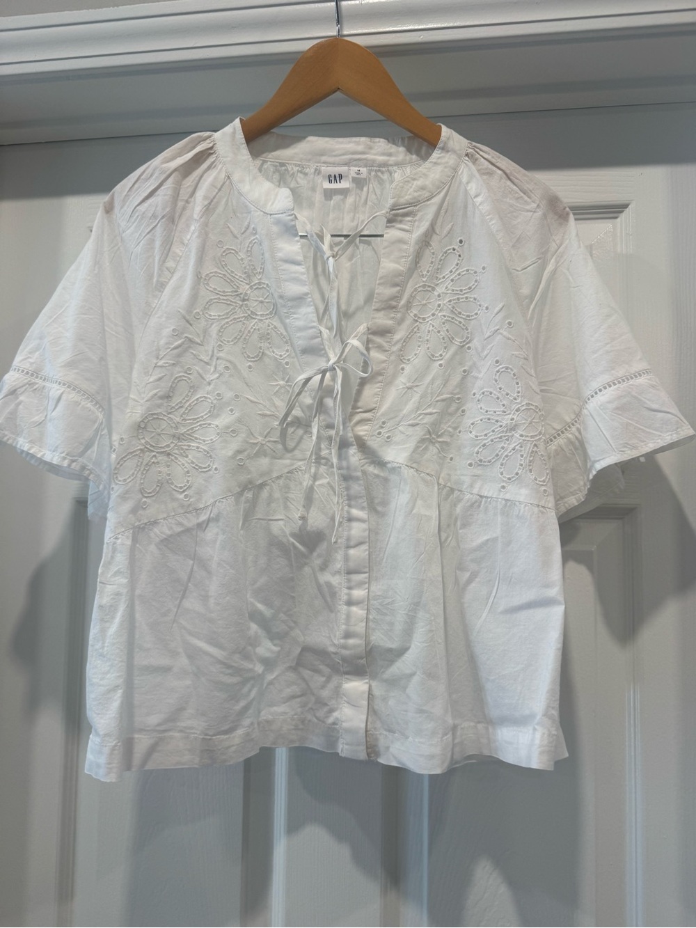 GAP White Eyelet Tie Blouse